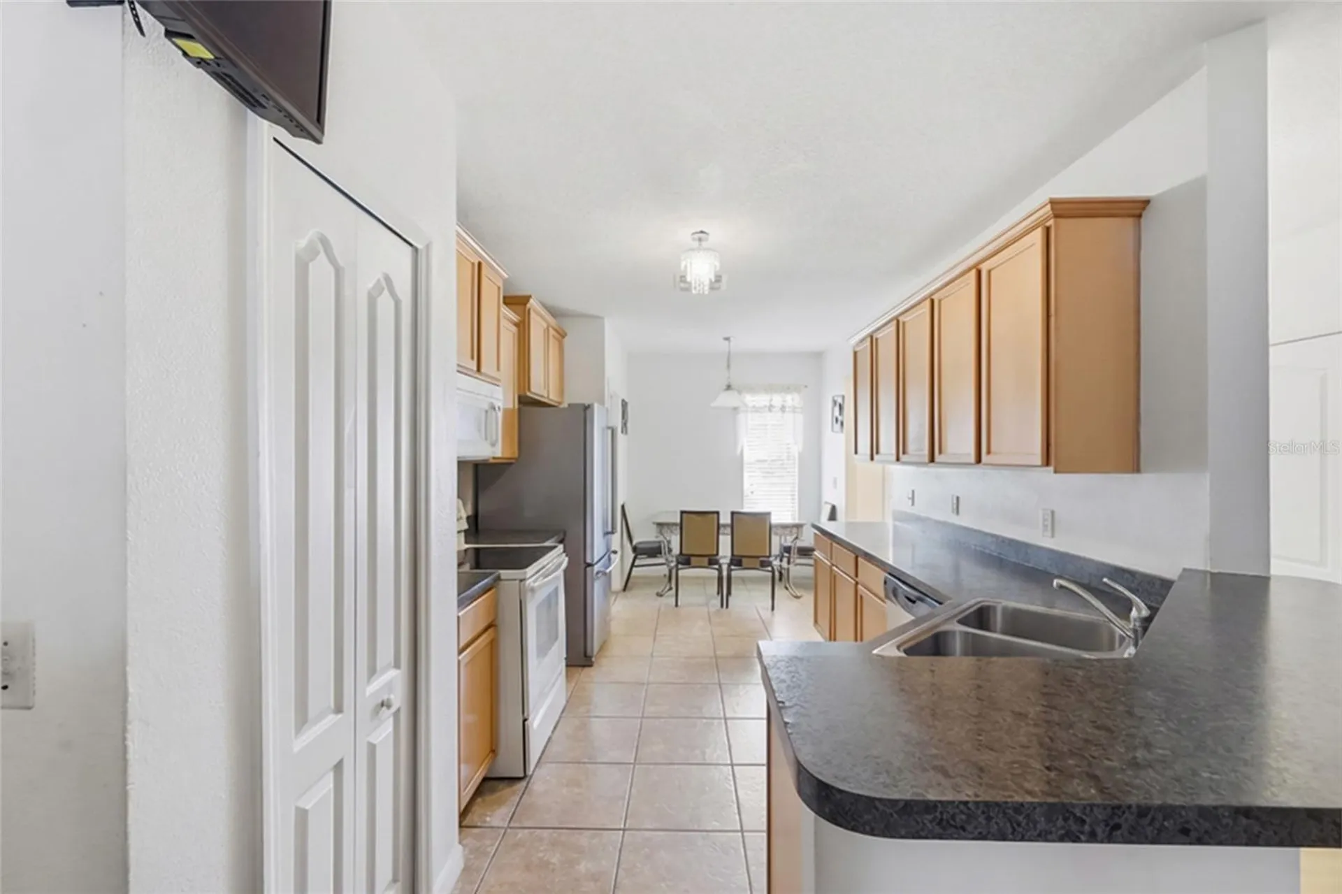 7878 Tanbier Drive Orlando FL 32818