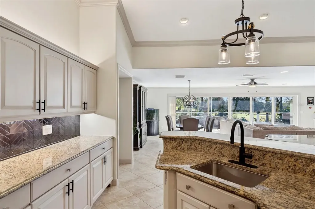 39819 Grove Heights Lady Lake FL 32159