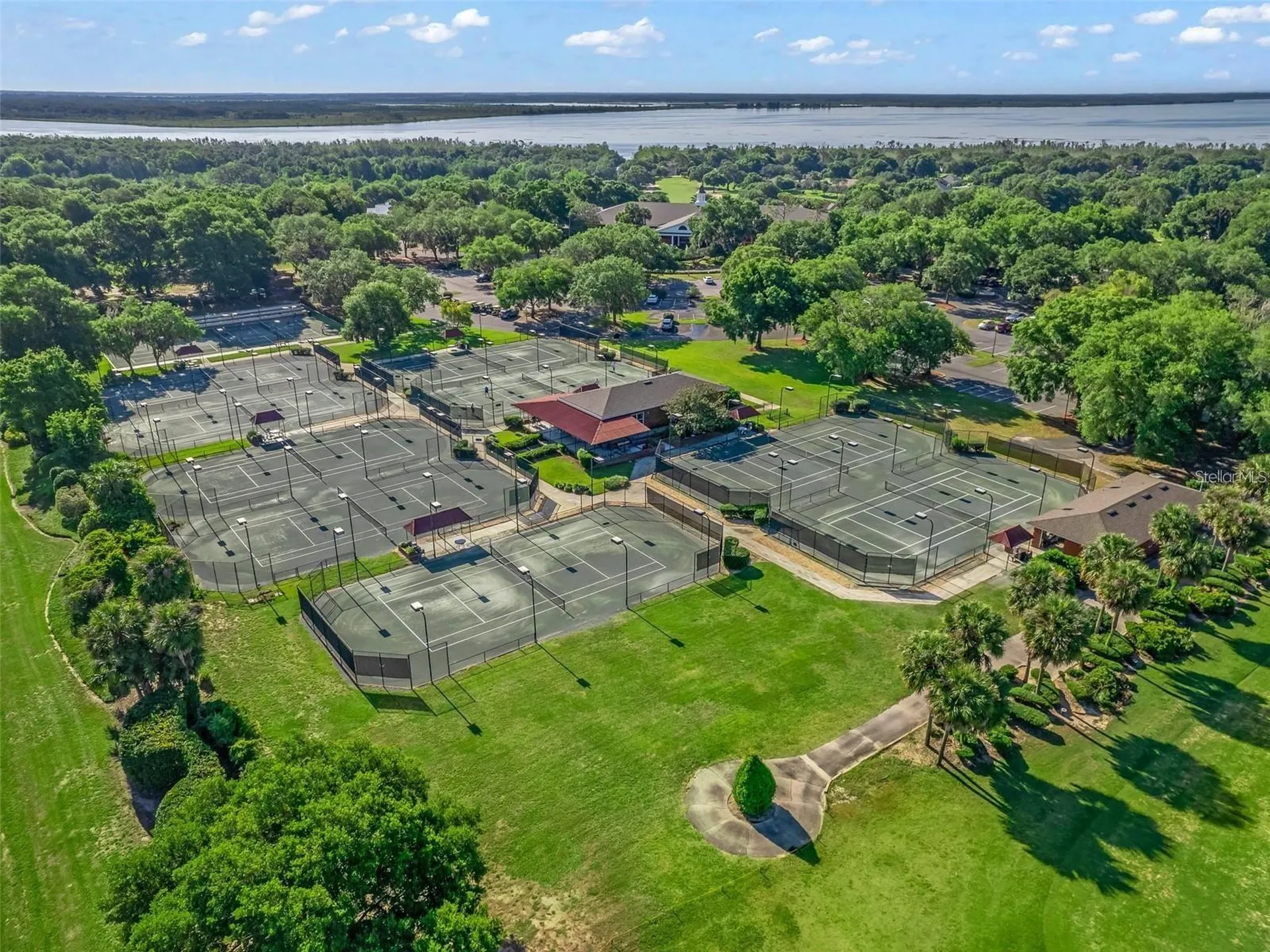 39819 Grove Heights Lady Lake FL 32159