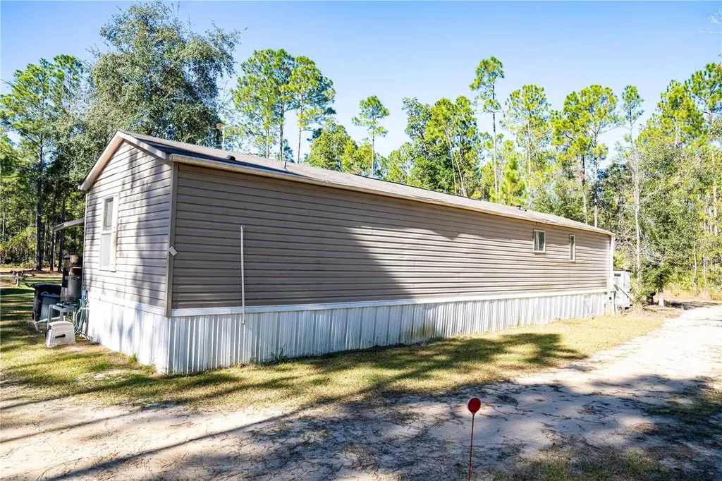 132 Nutmeg Trail Interlachen FL 32148