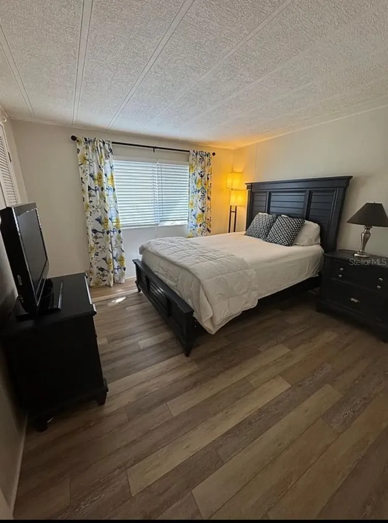 3301 Alt 19 Dunedin FL 34698