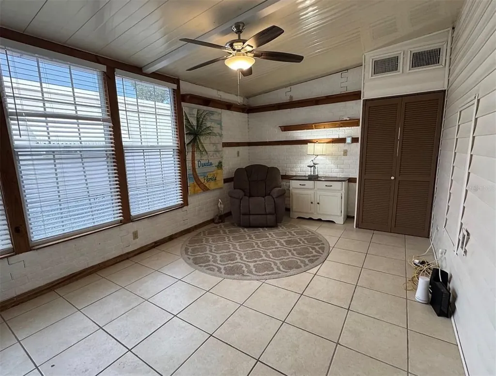 3301 Alt 19 Dunedin FL 34698