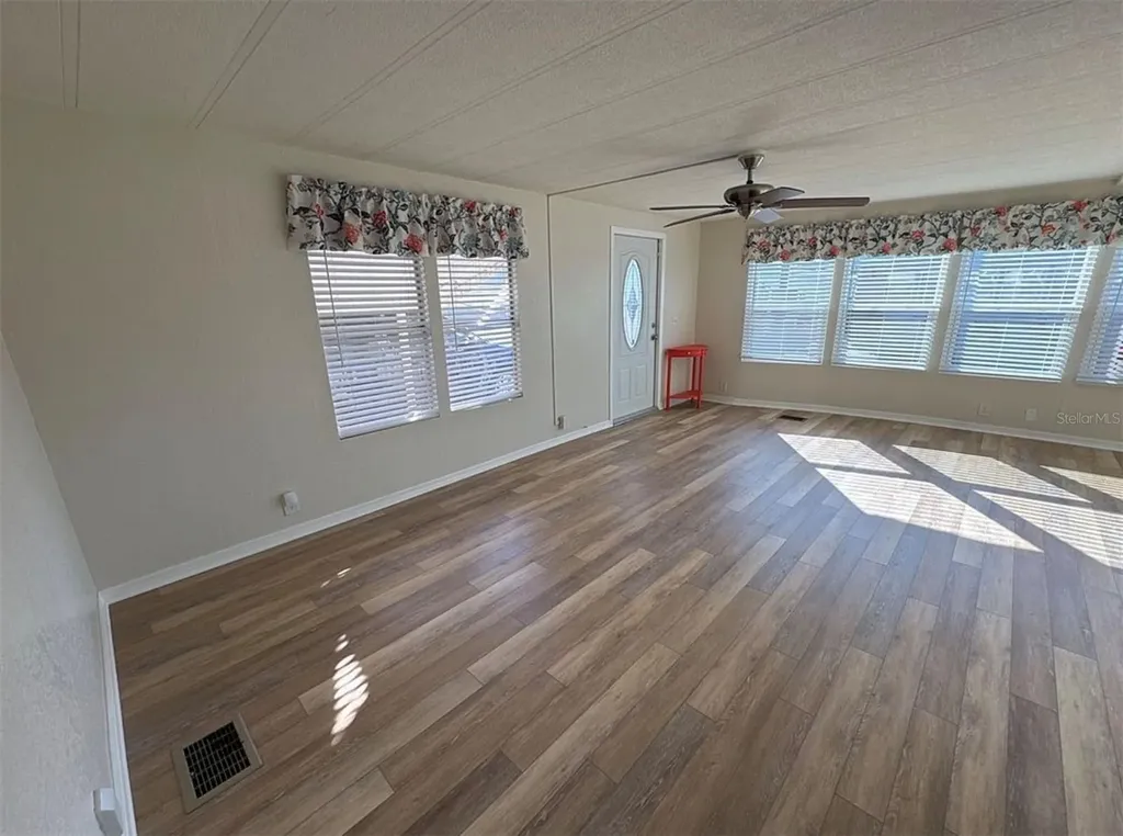 3301 Alt 19 Dunedin FL 34698