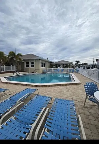 3301 Alt 19 Dunedin FL 34698