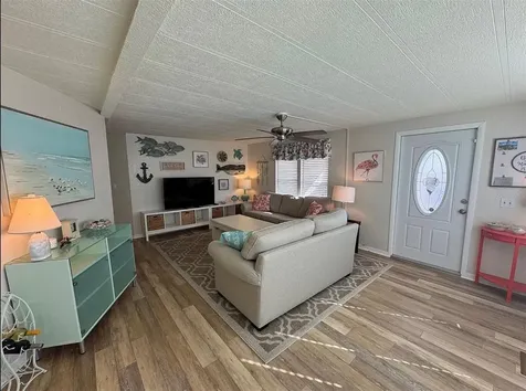 3301 Alt 19 Dunedin FL 34698