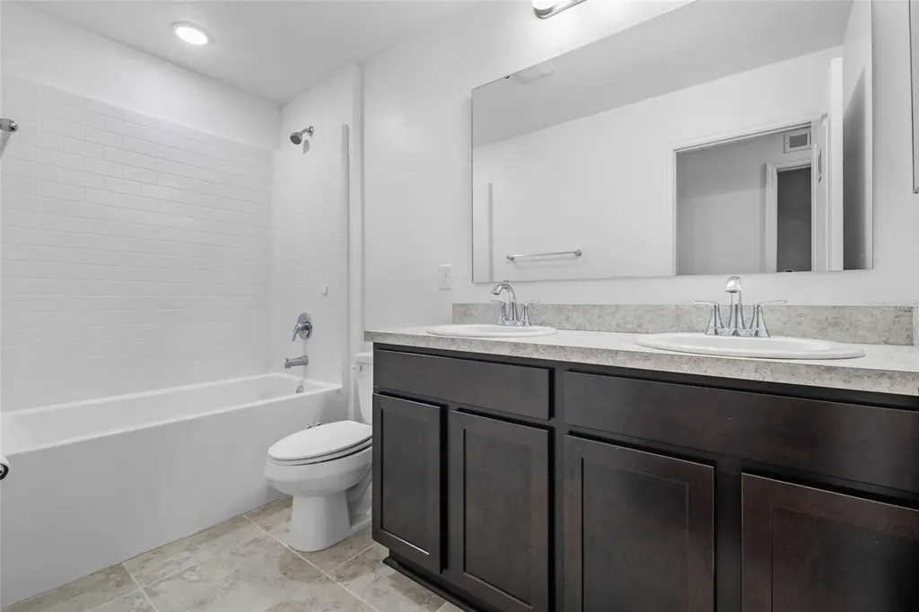 2151 NW 248th Way Newberry FL 32669