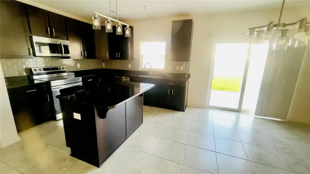 2151 NW 248th Way Newberry FL 32669