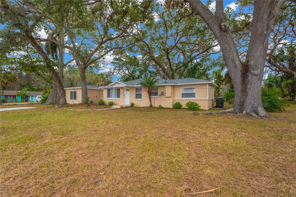 559 Norfolk Street Dunedin FL 34698