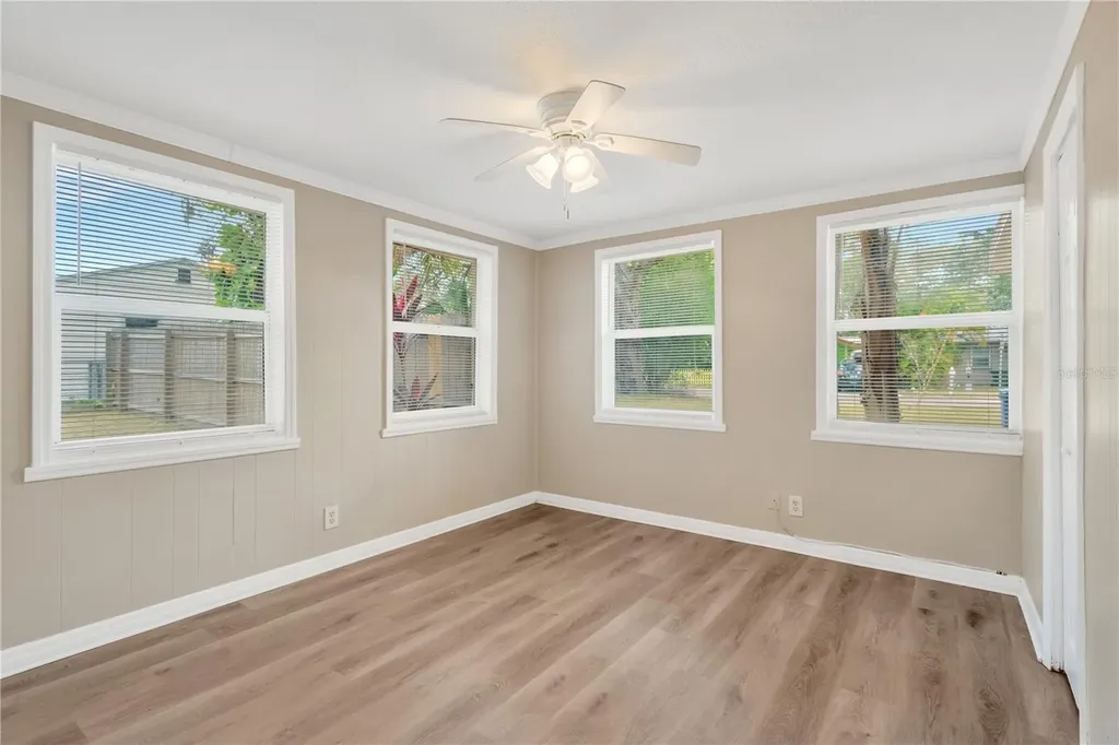559 Norfolk Street Dunedin FL 34698