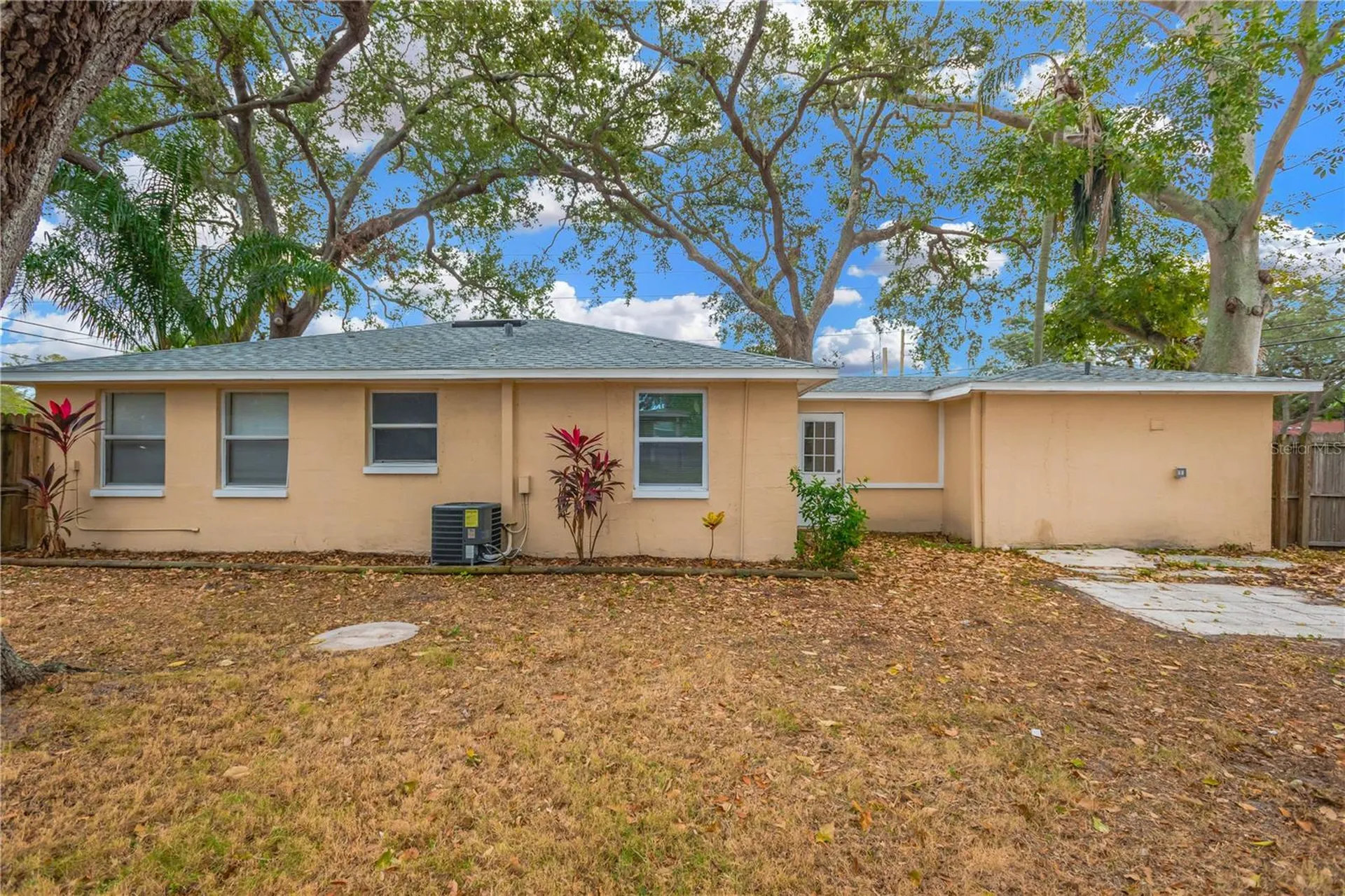 559 Norfolk Street Dunedin FL 34698