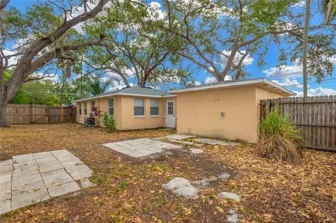 559 Norfolk Street Dunedin FL 34698