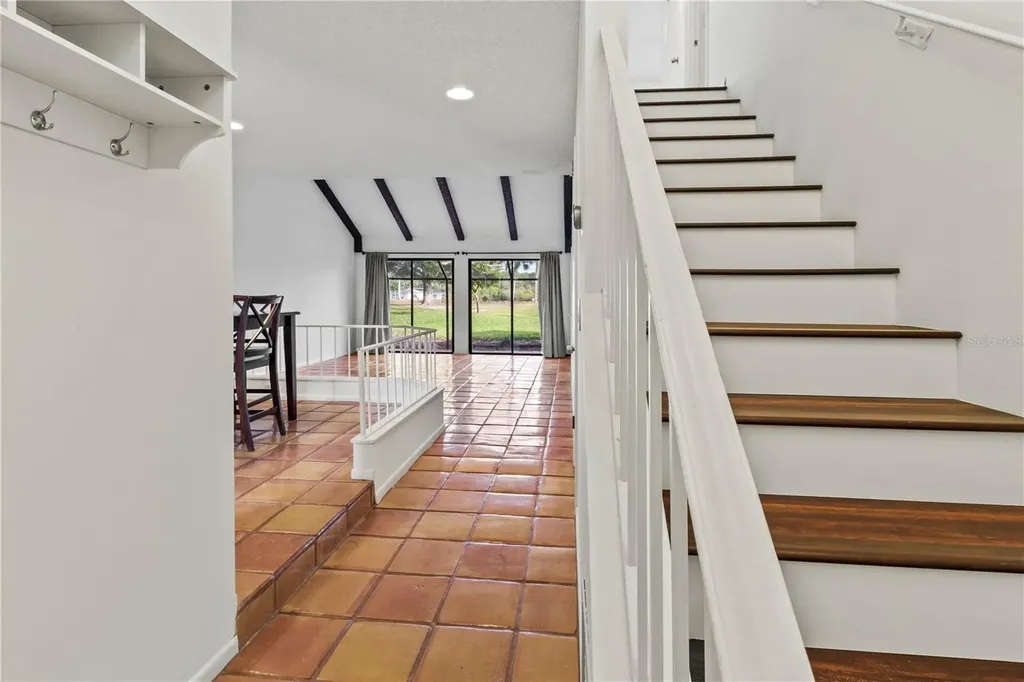 2375 Lakeside Mews Sarasota FL 34235