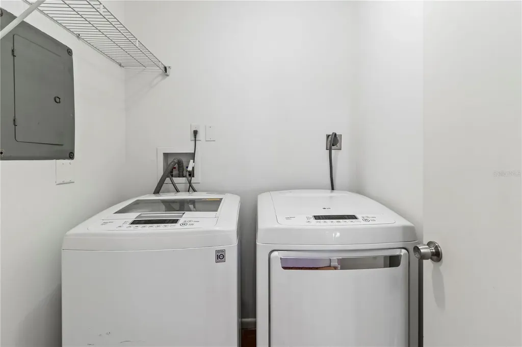 2375 Lakeside Mews Sarasota FL 34235