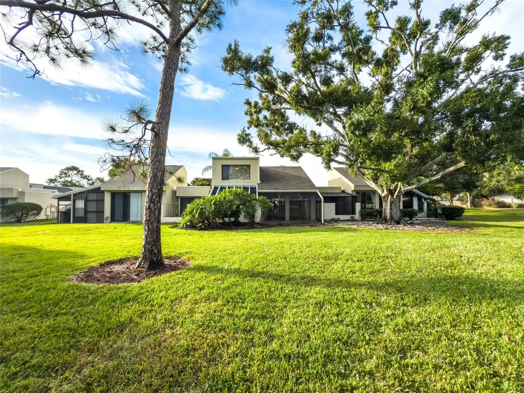 2375 Lakeside Mews Sarasota FL 34235