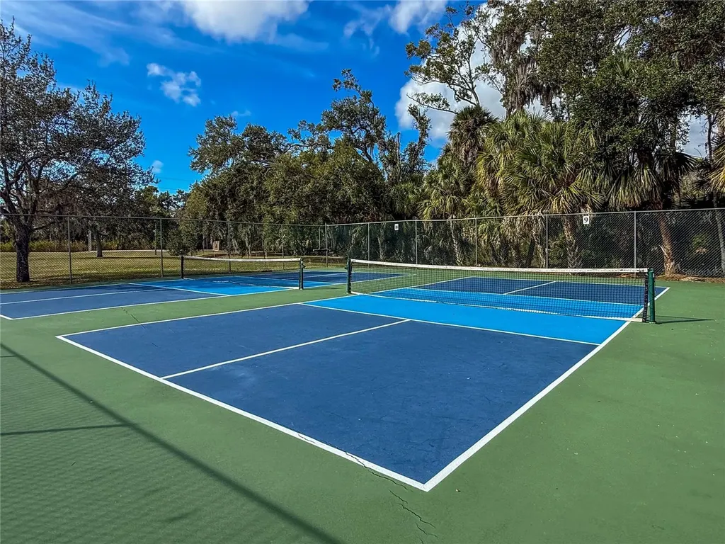 2375 Lakeside Mews Sarasota FL 34235