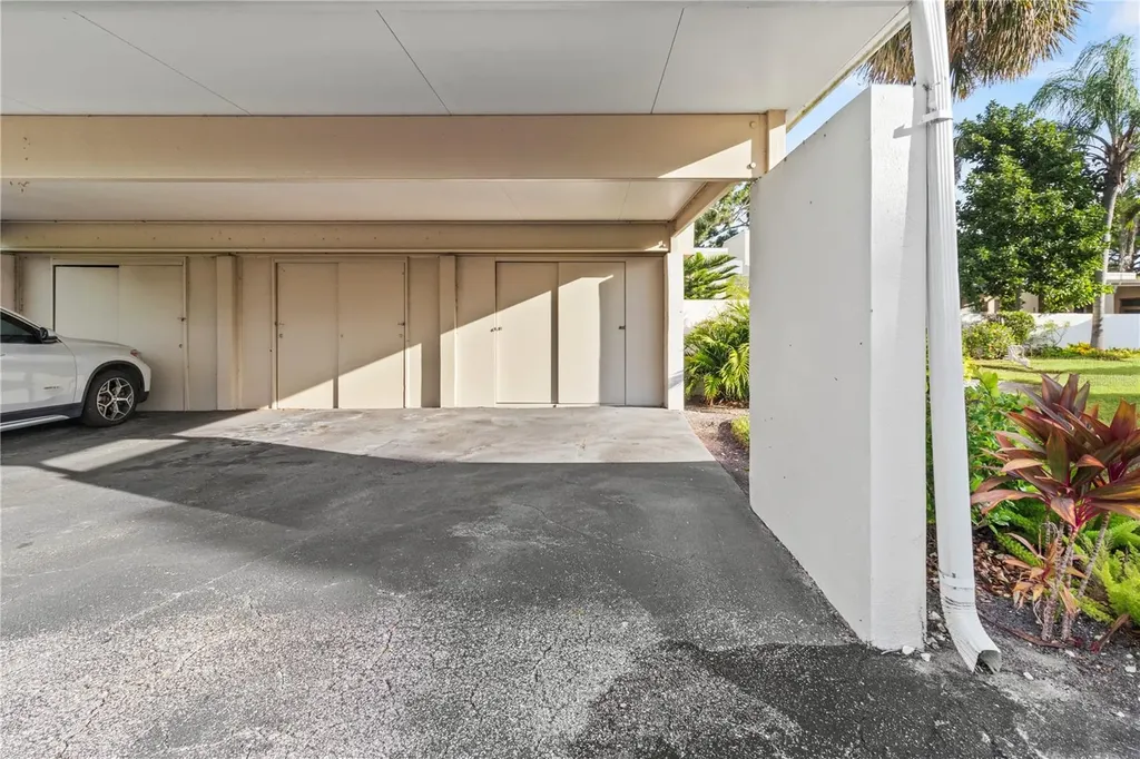2375 Lakeside Mews Sarasota FL 34235