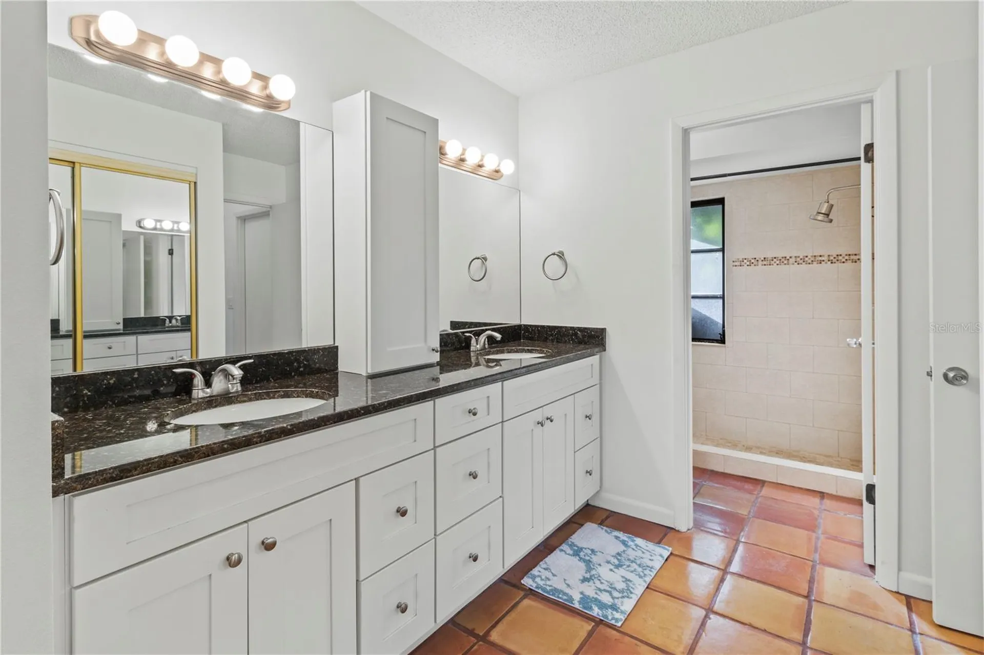 2375 Lakeside Mews Sarasota FL 34235