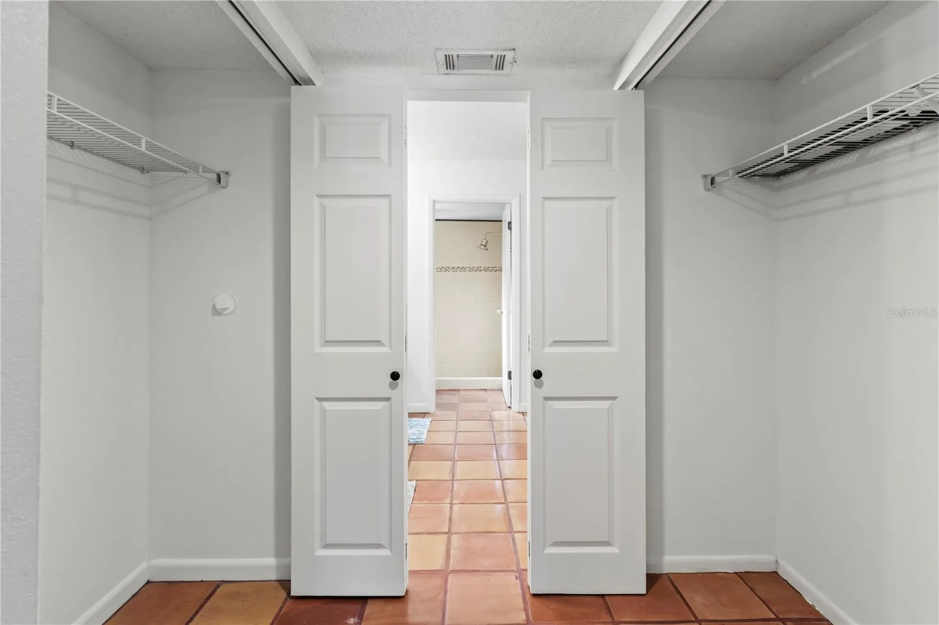 2375 Lakeside Mews Sarasota FL 34235