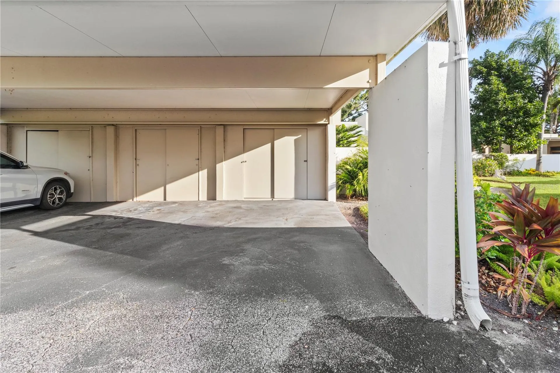 2375 Lakeside Mews Sarasota FL 34235