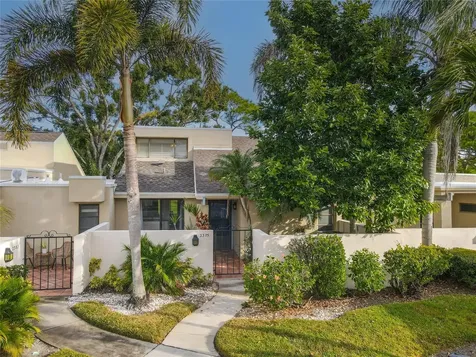 2375 Lakeside Mews Sarasota FL 34235
