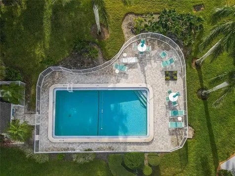 2375 Lakeside Mews Sarasota FL 34235