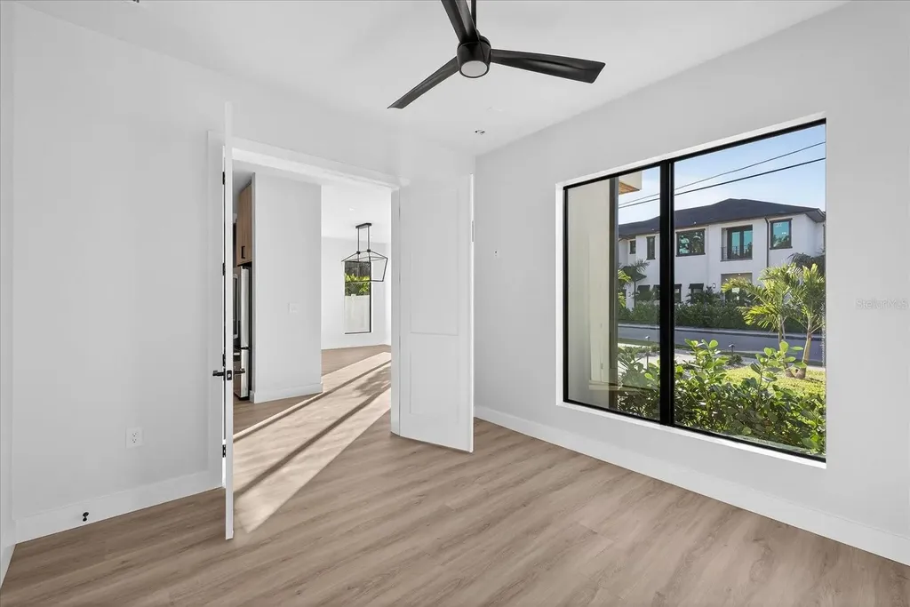 3702 S Lynwood Avenue Tampa FL 33611