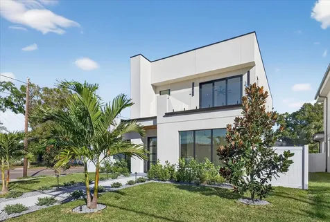 3702 S Lynwood Avenue Tampa FL 33611
