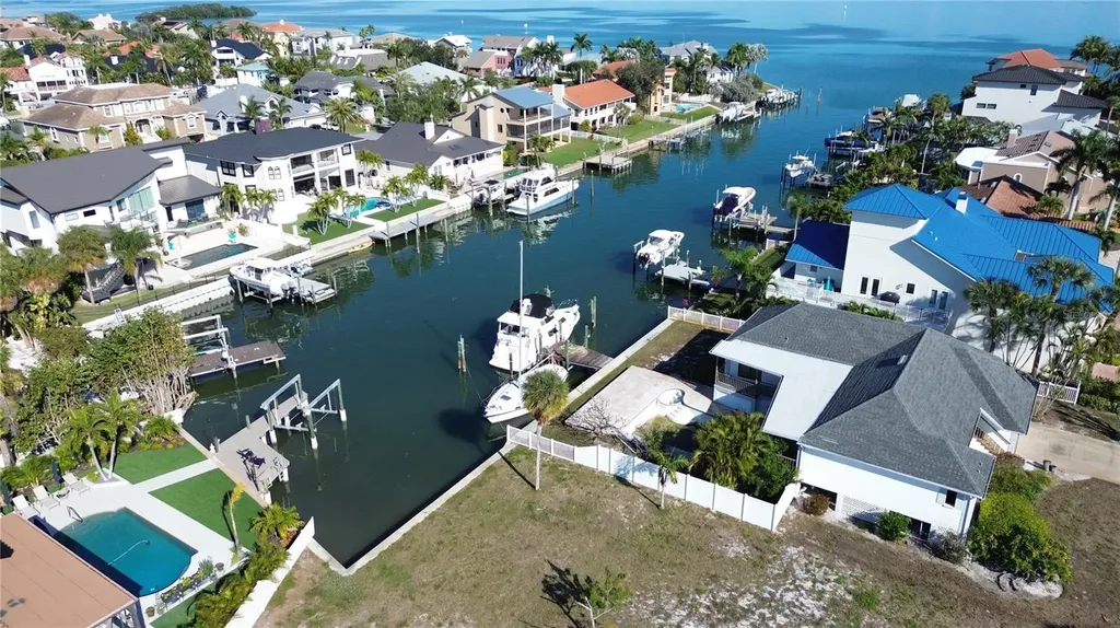 139 9th Street E Tierra Verde FL 33715