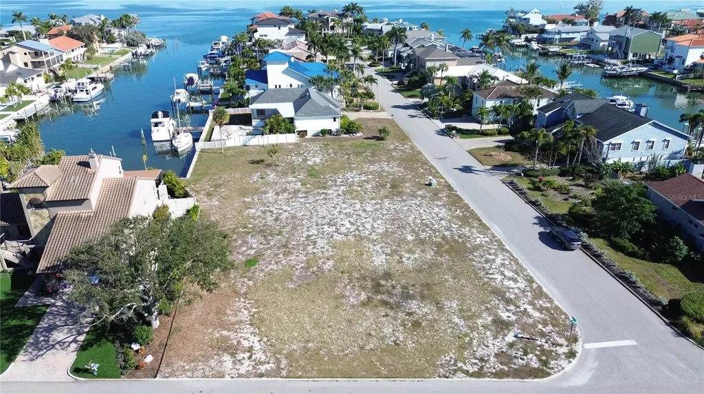139 9th Street E Tierra Verde FL 33715
