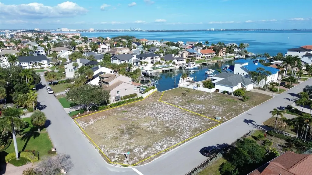 139 9th Street E Tierra Verde FL 33715