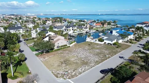 139 9th Street E Tierra Verde FL 33715