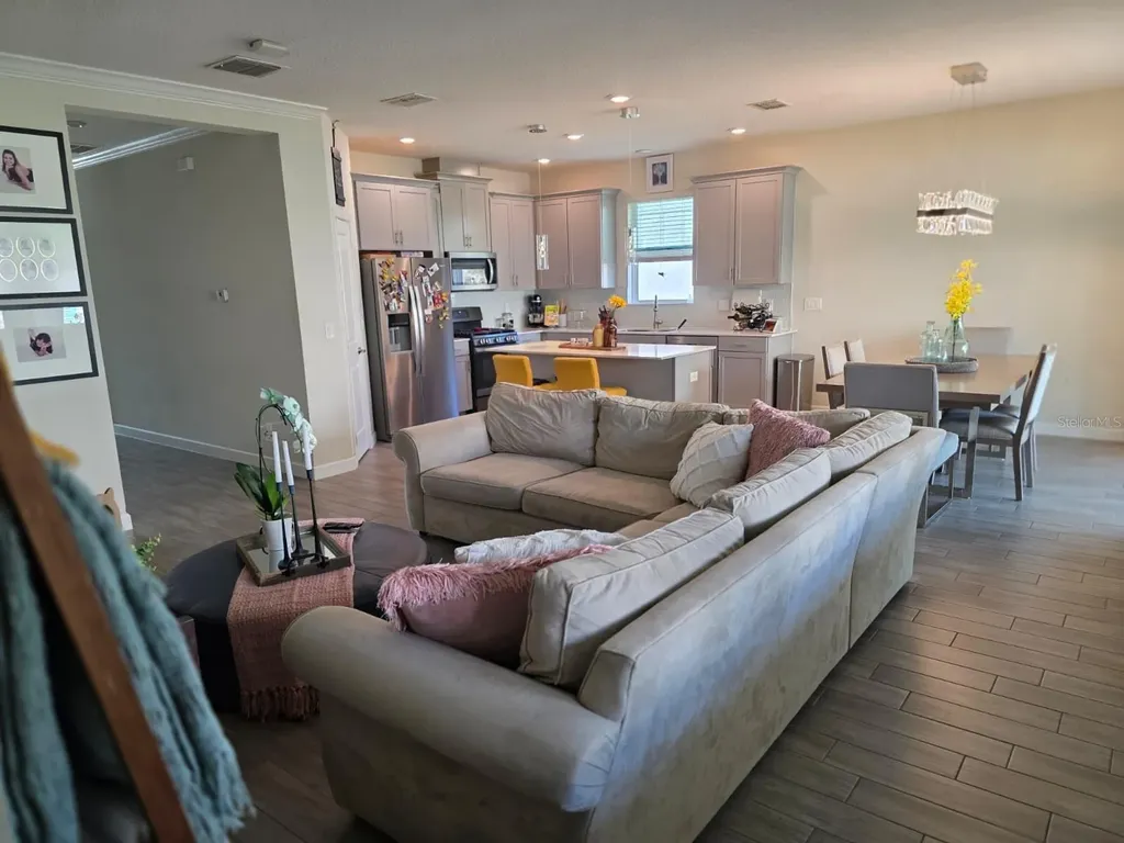 1211 Dora Parc Lane Mount Dora FL 32757