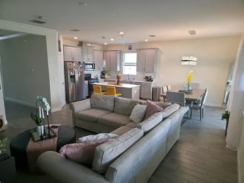 1211 Dora Parc Lane Mount Dora FL 32757