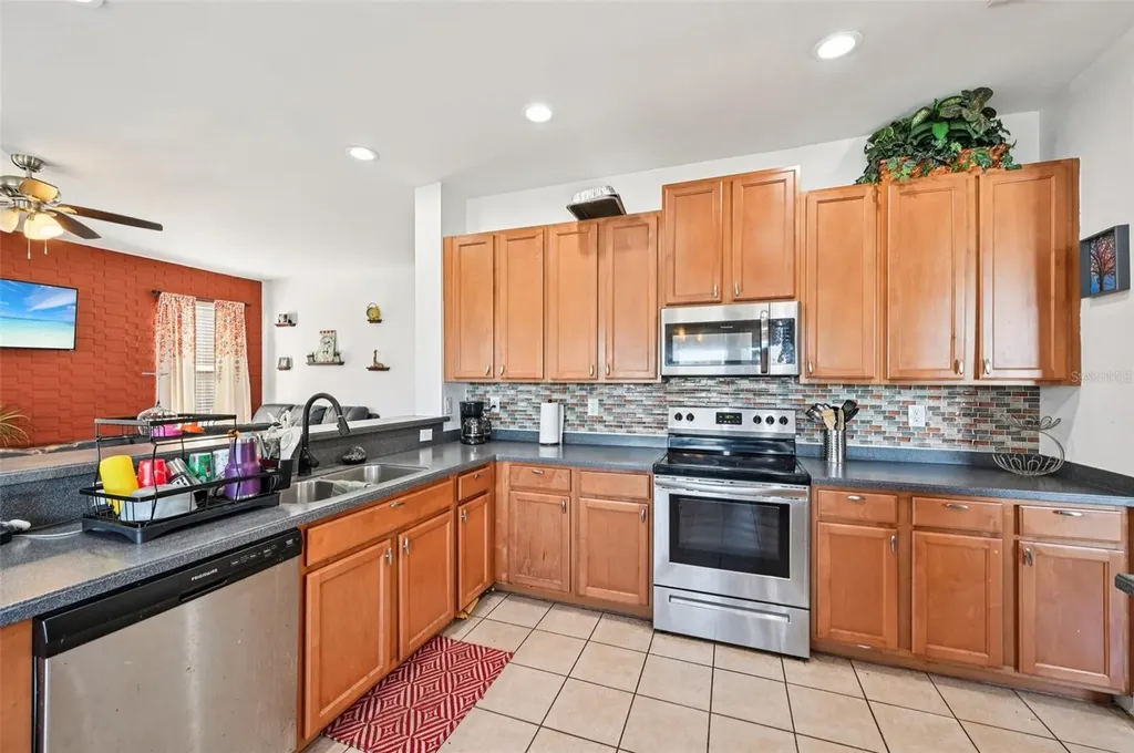 7162 50th Avenue Circle E Palmetto FL 34221