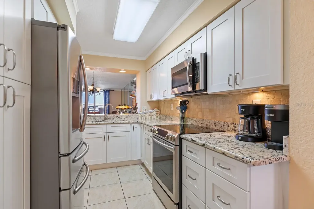 5901 Bahia Del Mar Circle St Petersburg FL 33715