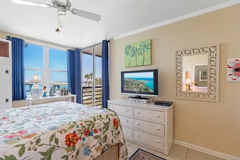 5901 Bahia Del Mar Circle St Petersburg FL 33715