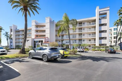 5901 Bahia Del Mar Circle St Petersburg FL 33715