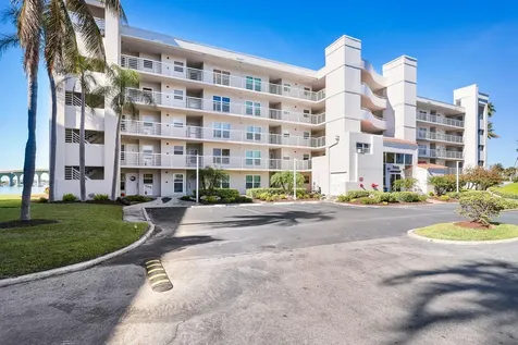 5901 Bahia Del Mar Circle St Petersburg FL 33715