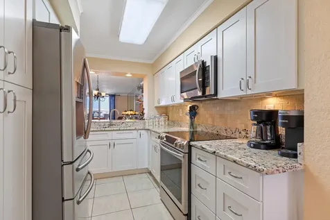 5901 Bahia Del Mar Circle St Petersburg FL 33715