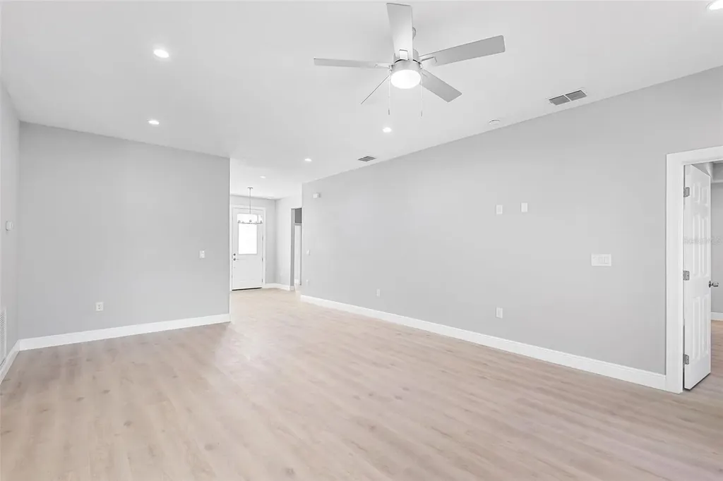 2519 Avenue E SW Winter Haven FL 33880