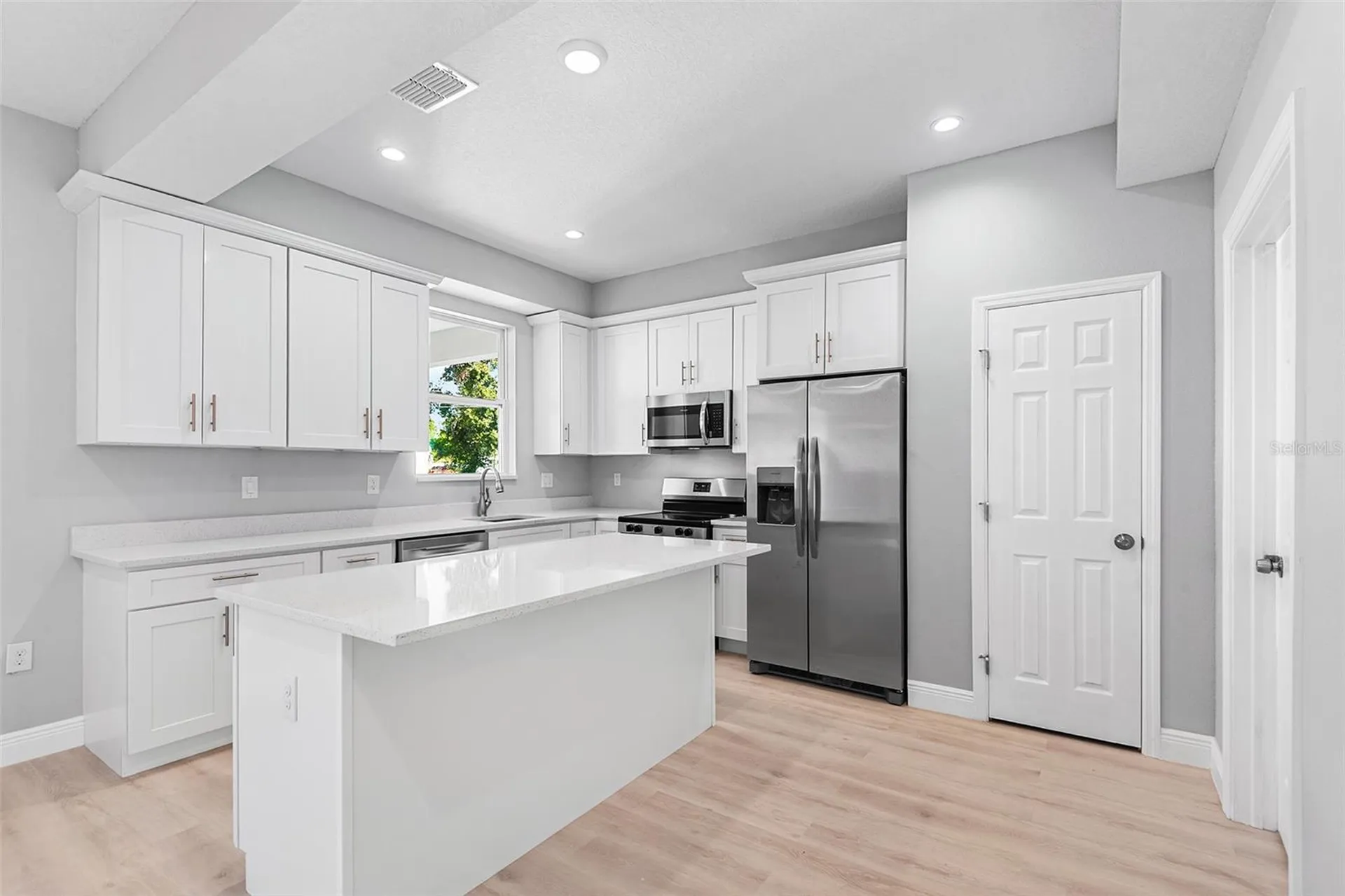 2519 Avenue E SW Winter Haven FL 33880