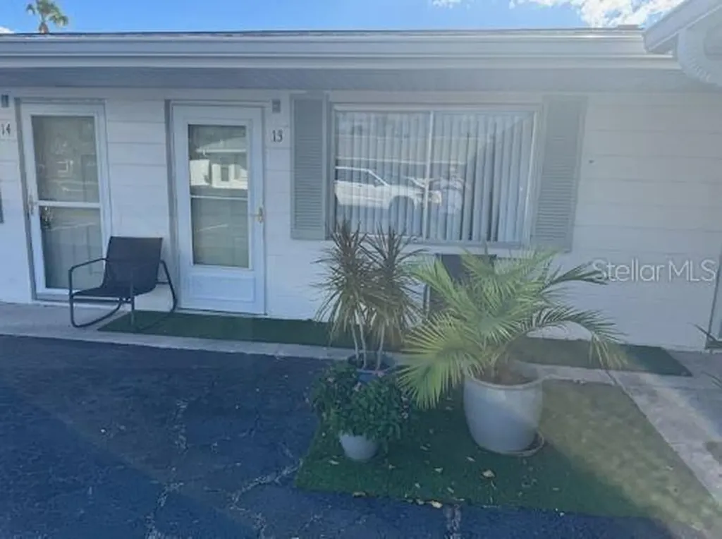525 Manatee Court Venice FL 34285