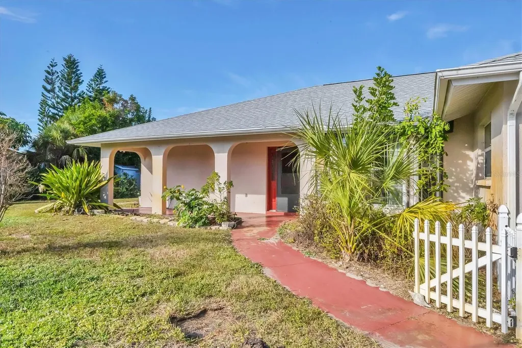 1819 Mova Street Sarasota FL 34231