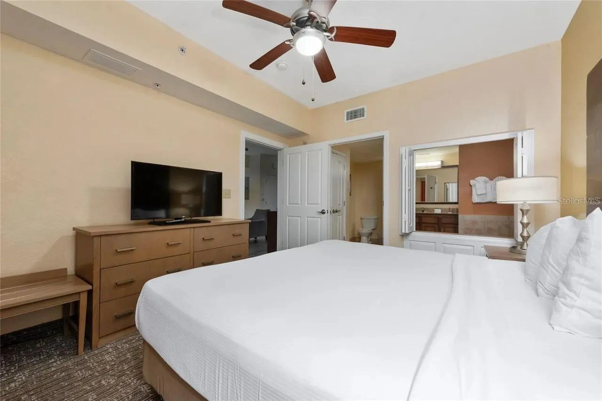 12527 Floridays Resort Drive Orlando FL 32821