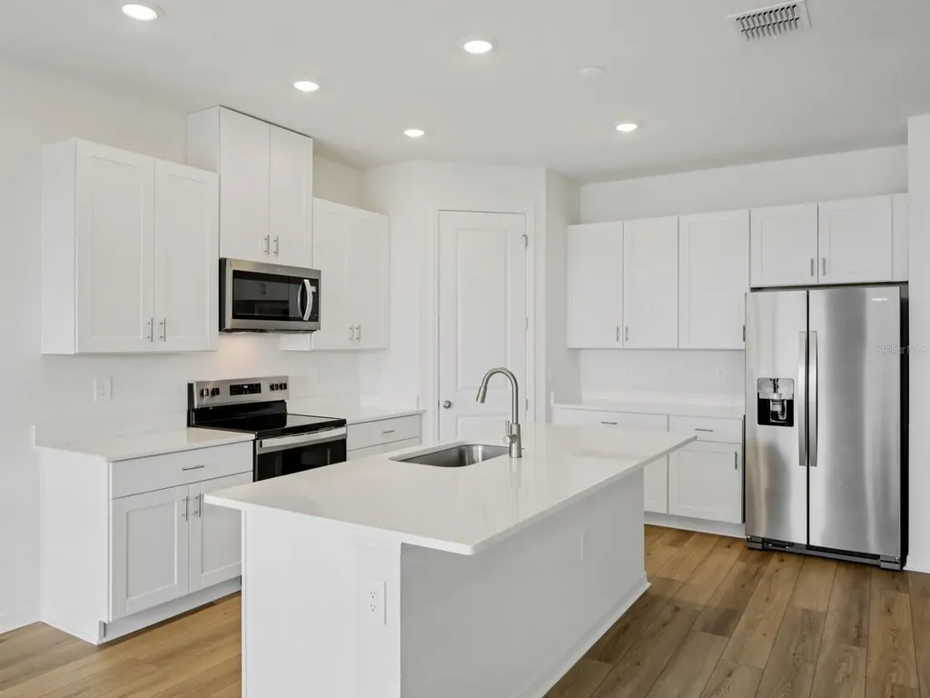 9013 Venetia Court Palmetto FL 34221