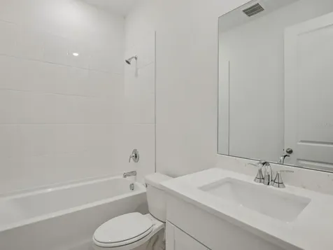 9013 Venetia Court Palmetto FL 34221