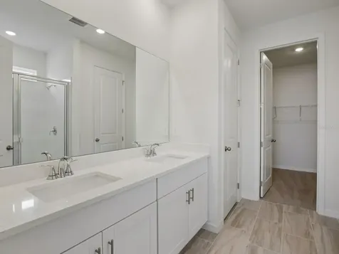 9013 Venetia Court Palmetto FL 34221