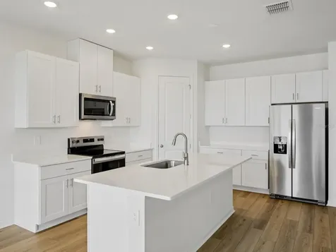 9013 Venetia Court Palmetto FL 34221