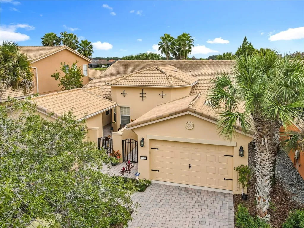 2472 Palm Tree Drive Kissimmee FL 34759