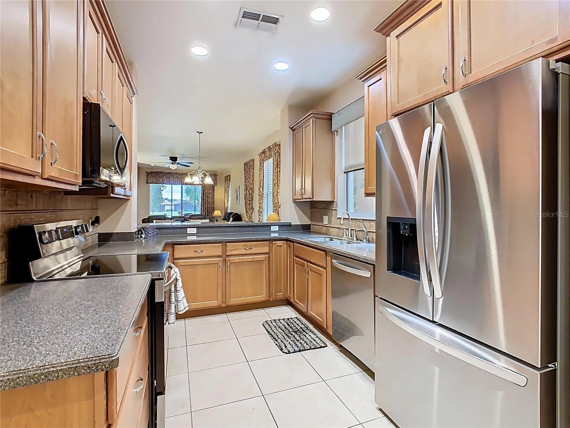 2472 Palm Tree Drive Kissimmee FL 34759